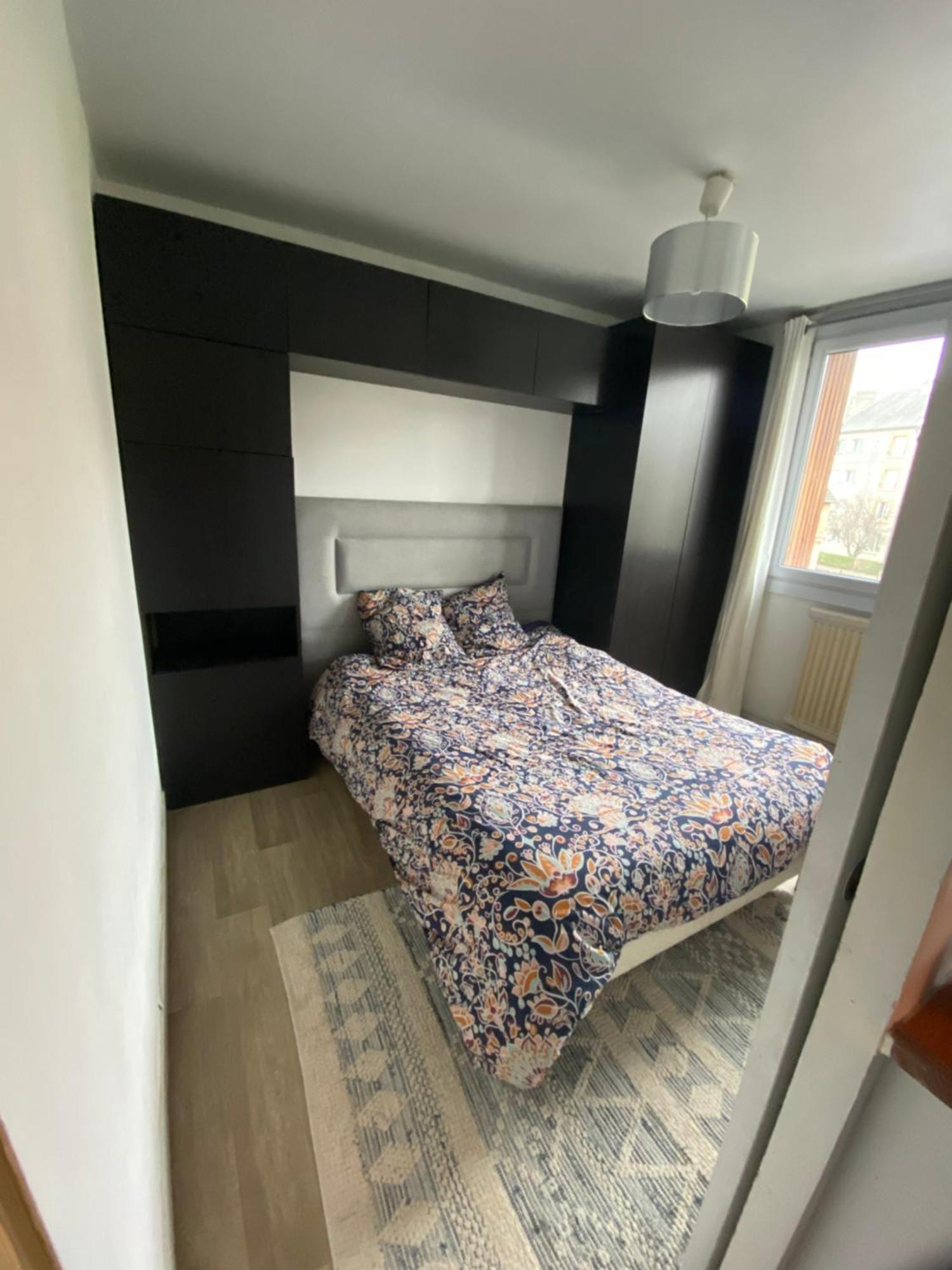 Bel Appartement Spacieux ,Convivial De 3 Chambres Avec Parking Prive Secure Caen Extérieur photo