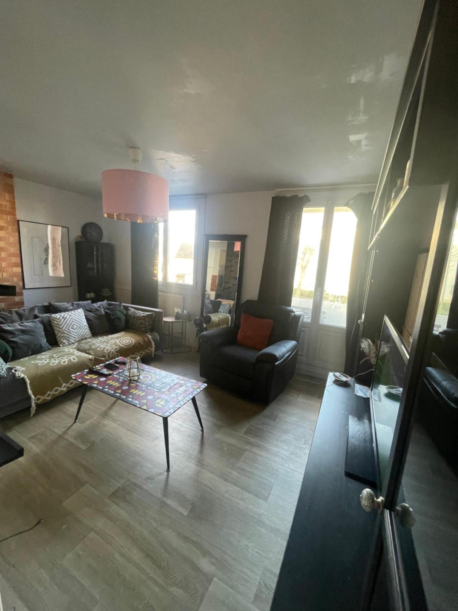 Bel Appartement Spacieux ,Convivial De 3 Chambres Avec Parking Prive Secure Caen Extérieur photo